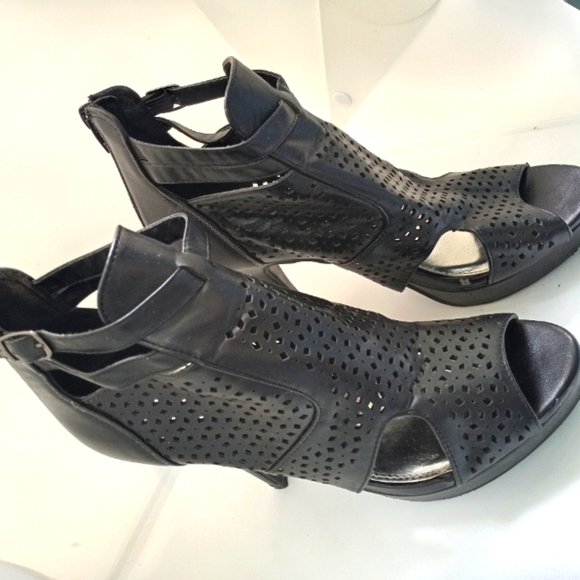 John Romaine double strap buckle perforated open toe heels - Picture 13 of 15